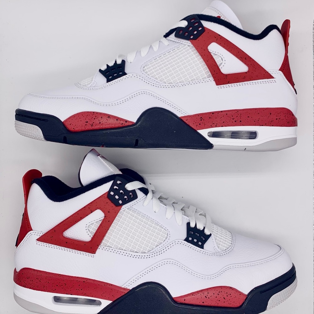 Air Jordan 4 Retro Red Cement - Size 9 - Picture 6 of 7